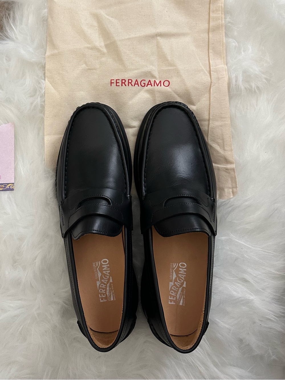Brand new men’s Salvatore Ferragamo Black Leather Penny Loafers! 🖤